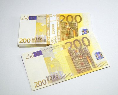 Сувенирные деньги "200 евро" 4229 фото